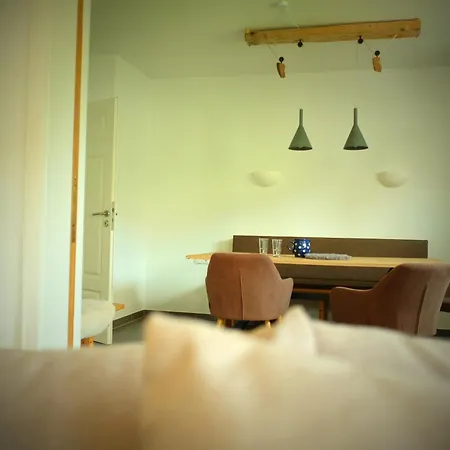 Floesser-heimat - Ruhige Lage Inmitten Der Apartment