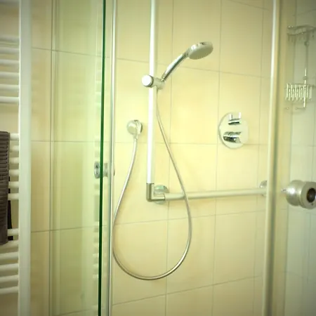 Apartment Floesser-heimat - Ruhige Lage Inmitten Der *